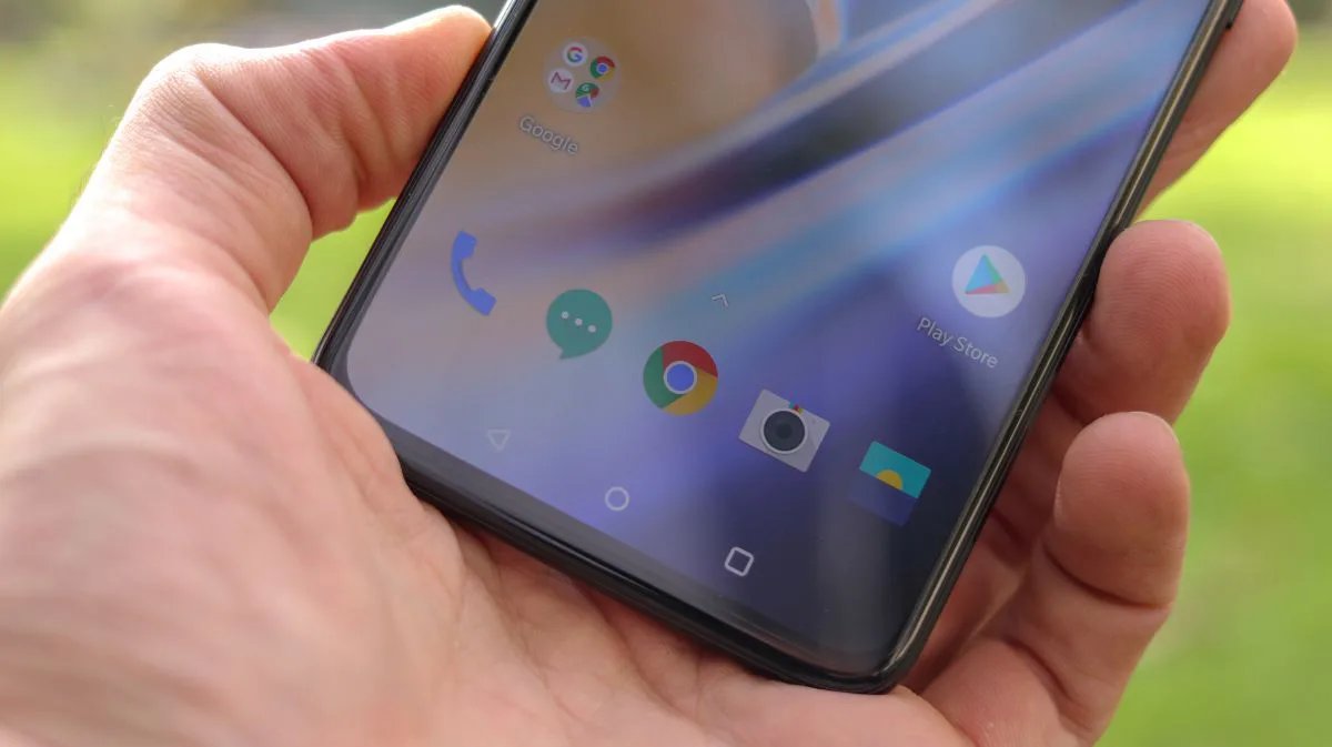 OnePlus 7 Pro a confirmé avoir un écran "super lisse" et 5G, mais cela coûte plus cher