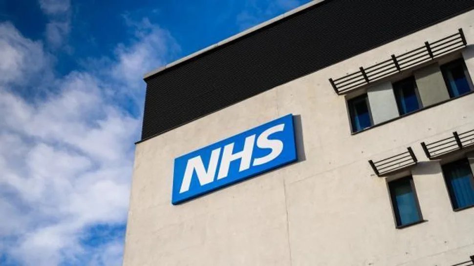 Windows 7 puts British hospitals at risk