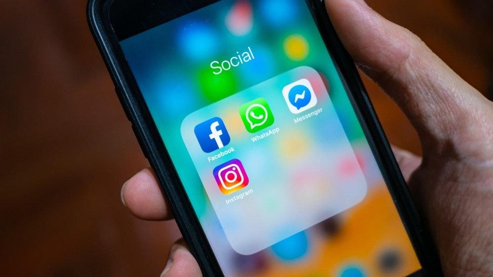 Facebook change le nom d'Instagram et de WhatsApp