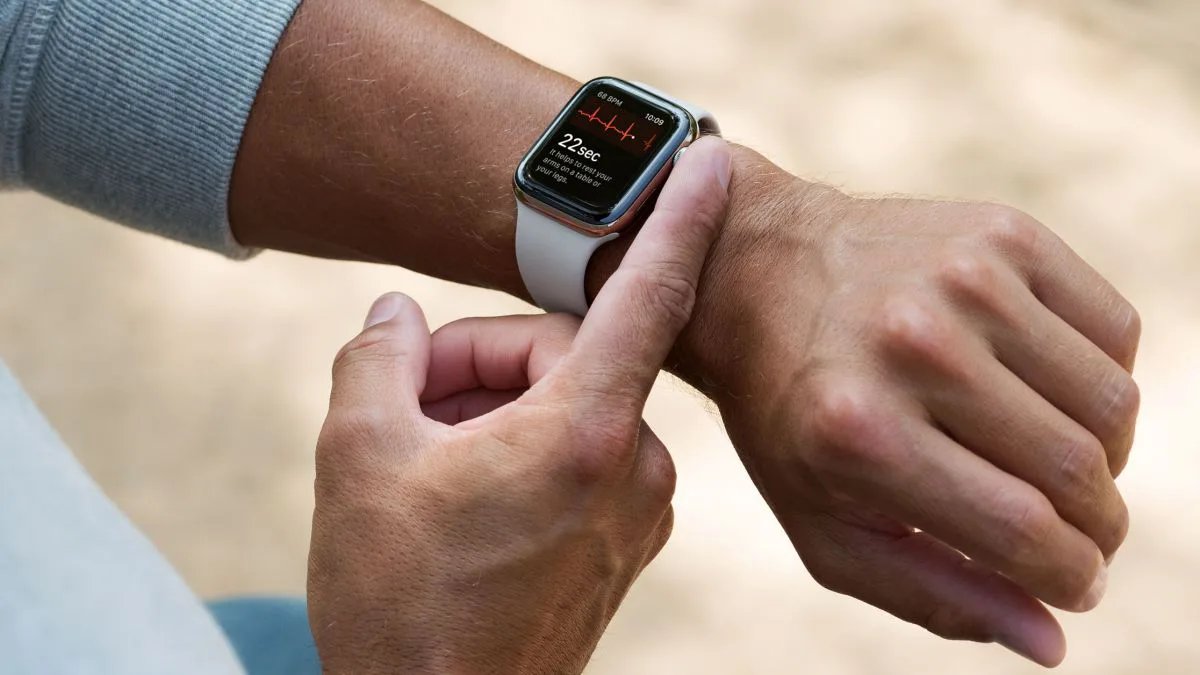 Aktualizacje Apple iOS 12.4 i watchOS 5.3 naprawiają lukę w zabezpieczeniach Walkie Talkie
