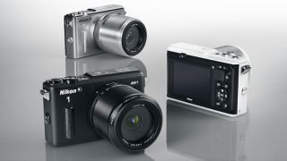 AW1 1 была одной из последних камер Nikon Series 1.