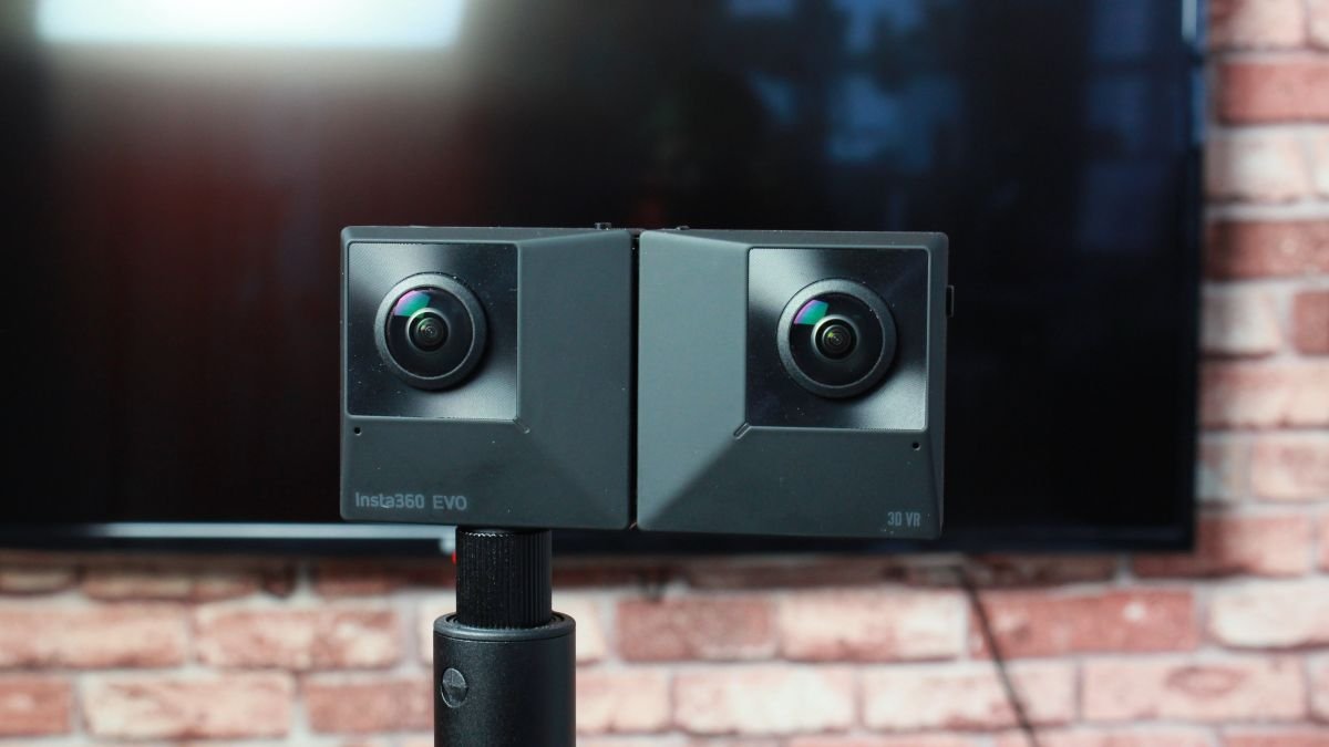 Il prossimo snapper di Insta360 combina un drone, una action cam e uno sparatutto a 360°