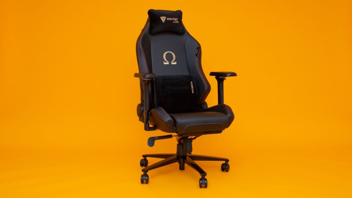 Secretlab's excellent Titan gaming chair is delivered massively