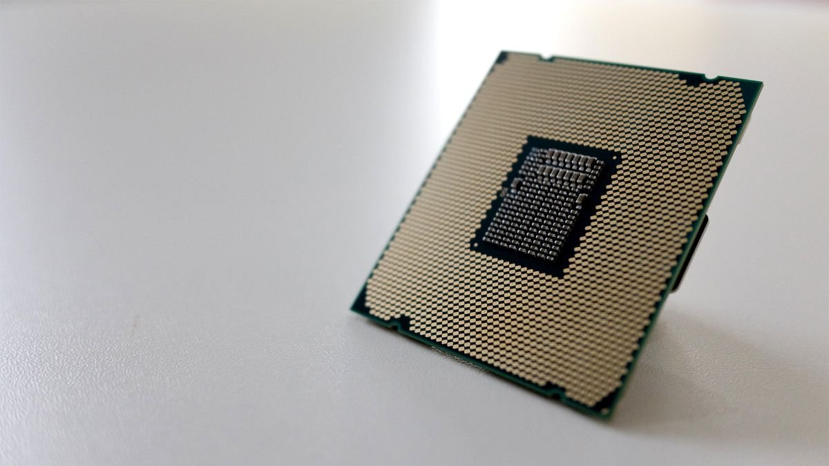 El jefe de hardware de Intel renuncia después de retrasos en el chip de 7 nm