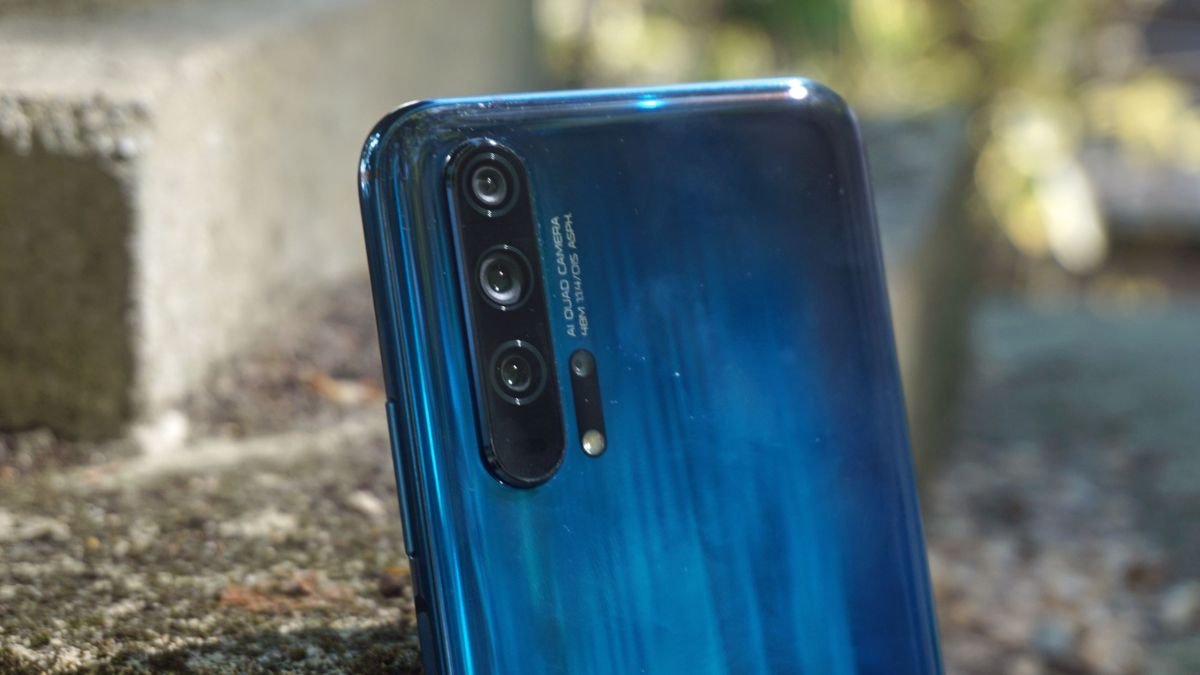 Honor 30 Pro Gespot with four camera opzet in renderings