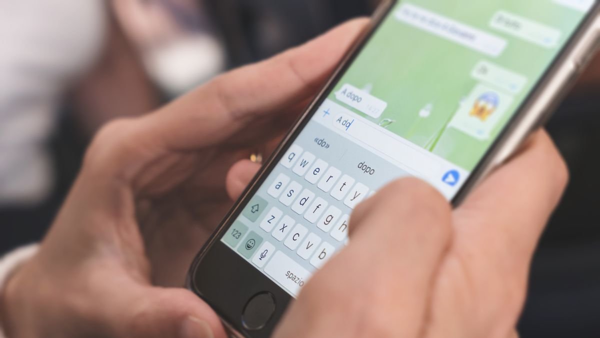 Dagli SMS al telegramma: una storia di messaggistica