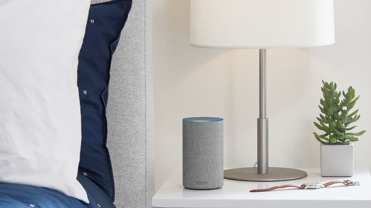 Amazon Echo vs Echo Plus: ลำโพง Alexa ตัวไหนเหมาะกับคุณ