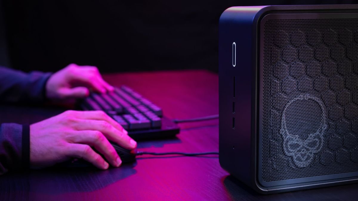 Intel NUC 9 is the king of small computers