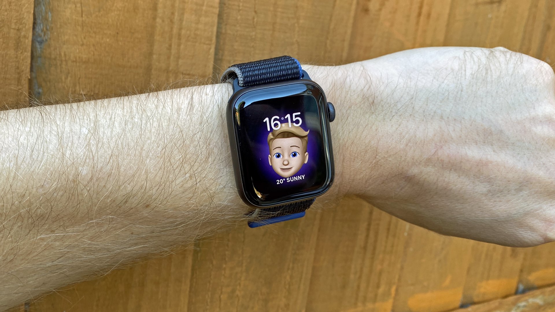 Revisión de Apple Watch SE: la cara Memoji del reloj inteligente
