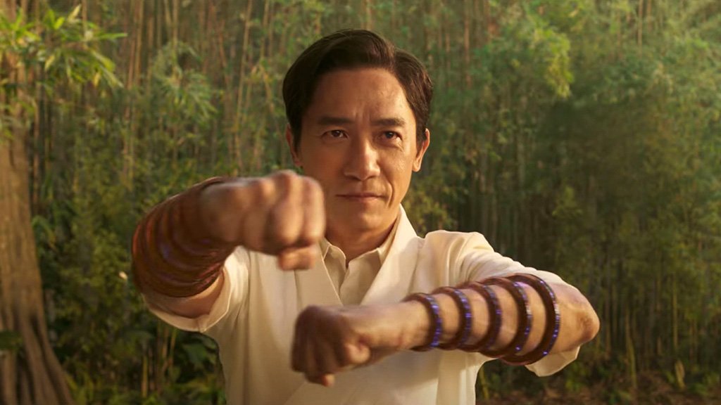 Tony Leung als Wenwu in Shang-Chi und die Legende der zehn Ringe