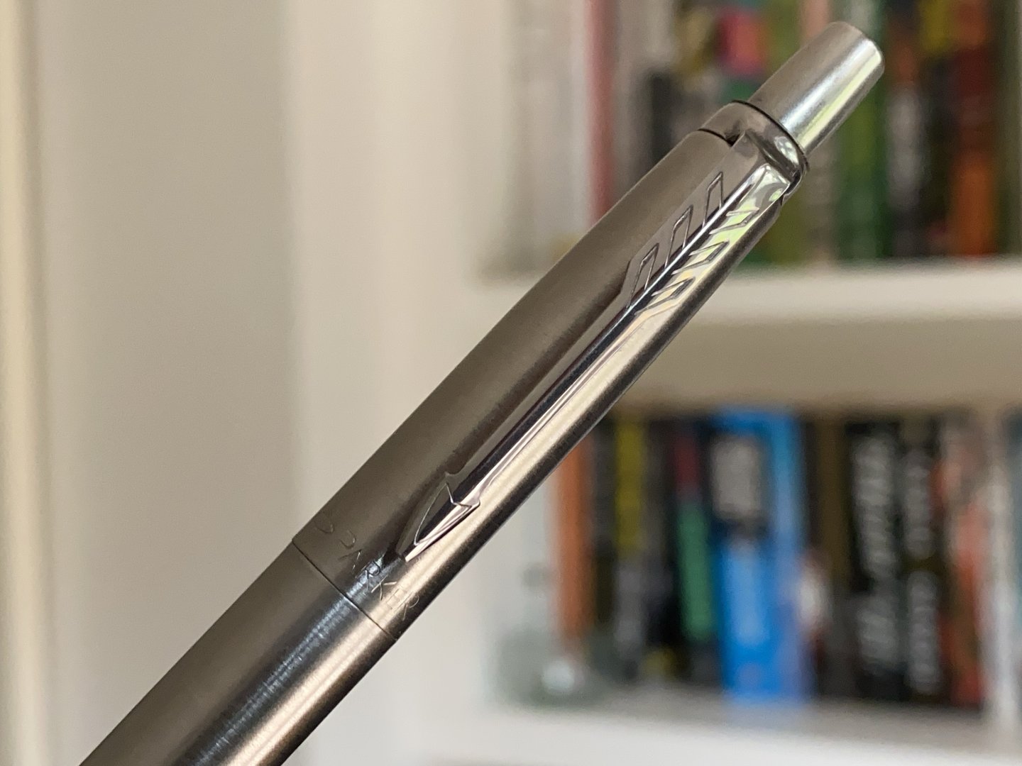 Una foto de un bolígrafo tomada con el iPhone 11 Pro