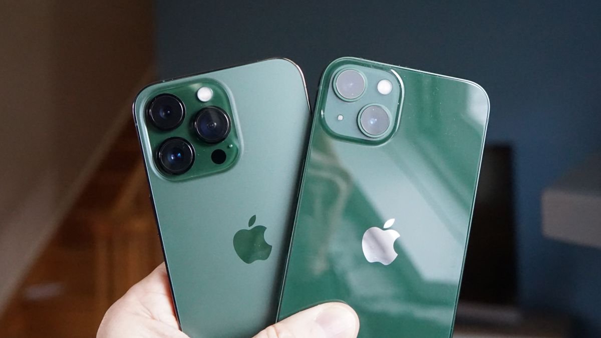 Il nuovo Apple iPhone 14 arriverà all'inizio di quest'anno secondo il principale leaker