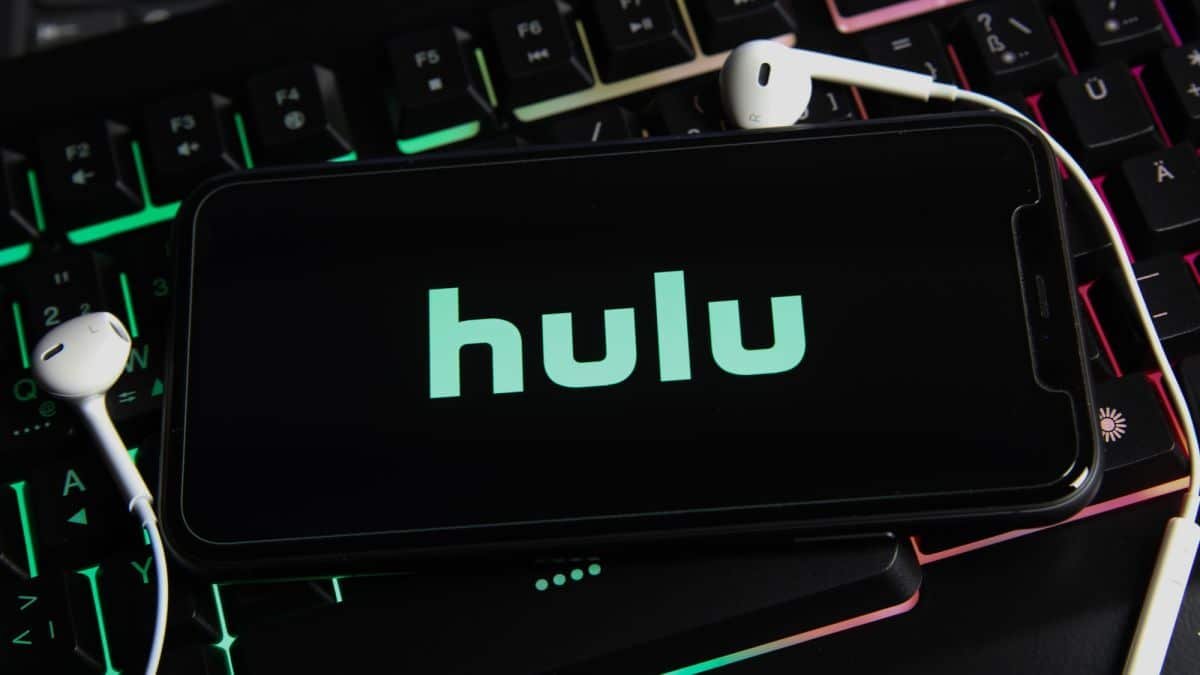 ยกเลิก: Hulu ยุติการแสดงอีกครั้งแม้มะเขือเทศเน่าเรตติ้ง 91%