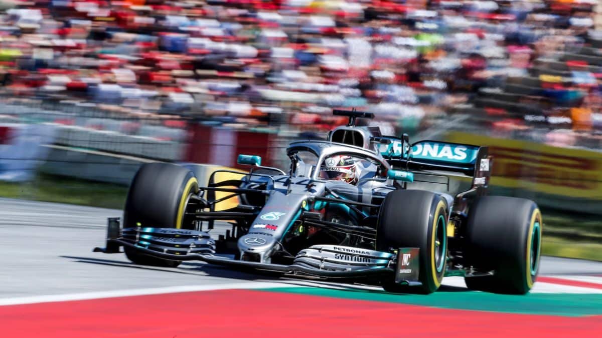 Netflix in the race to get F1 live streaming rights: report