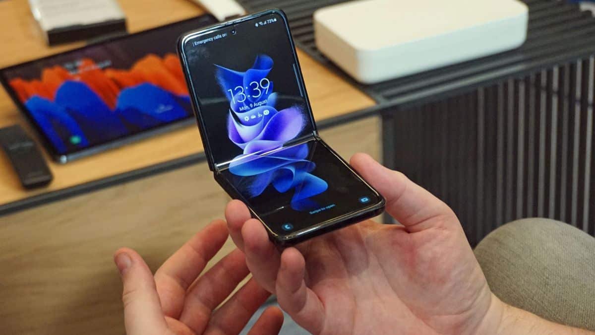 Dimentica il Samsung Galaxy Z Flip 4: i futuri pieghevoli potrebbero essere ancora più economici
