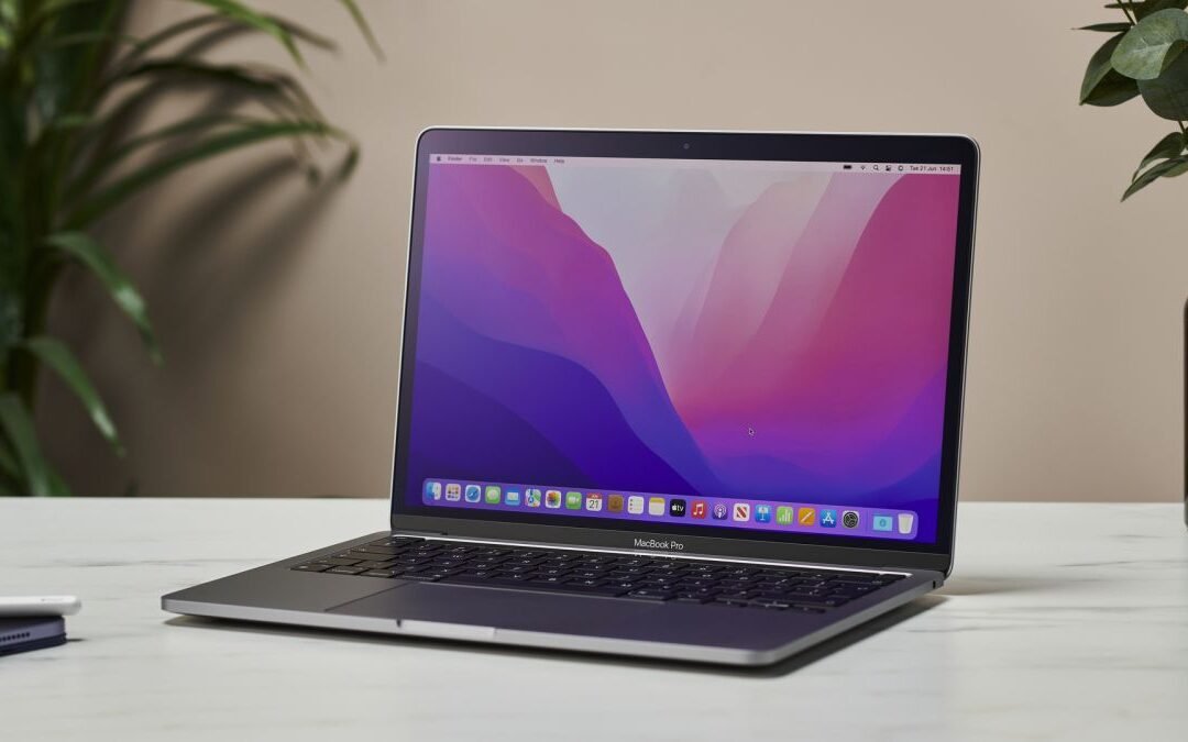 2-inisi MacBook Pro (M2022, 13) iloiloga: O le pese swan atoatoa mo le komepiuta komepiuta a Apple.