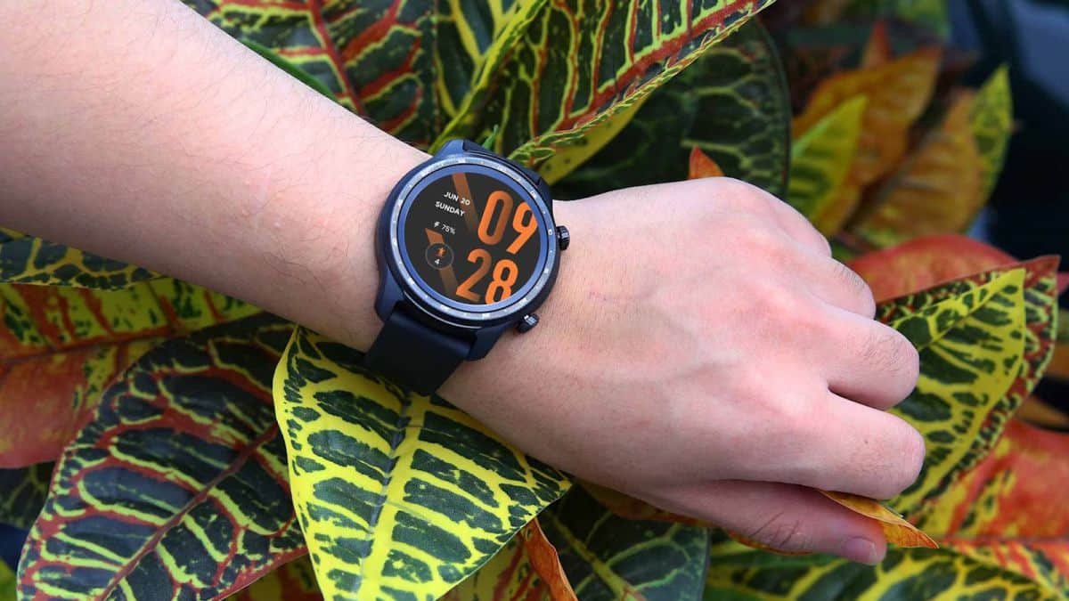 Nowy flagowy smartwatch od TicWatch jest drażniony, aby wziąć udział w Pixel Watch