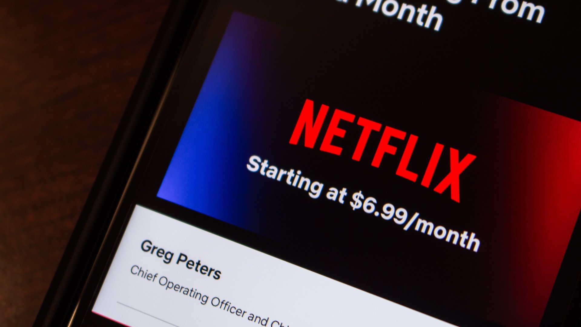 Un annuncio Netflix Basic con annunci